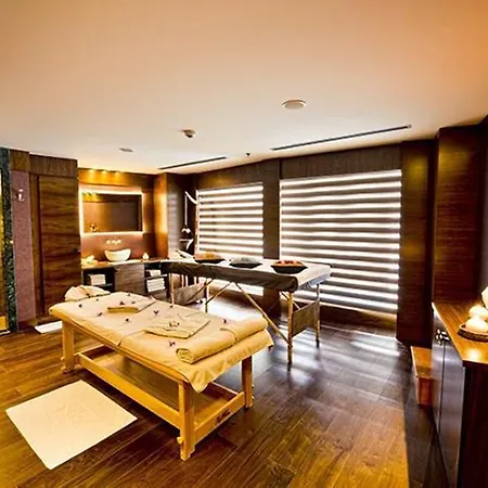 酒店 Mercure Cyprus Casino & Wellness