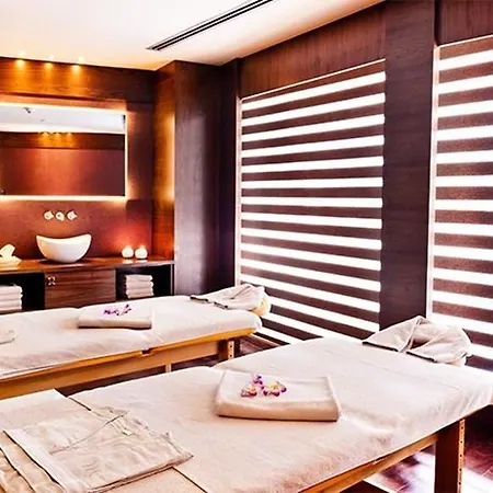 Hotel Mercure Cyprus Casino & Wellness 5*