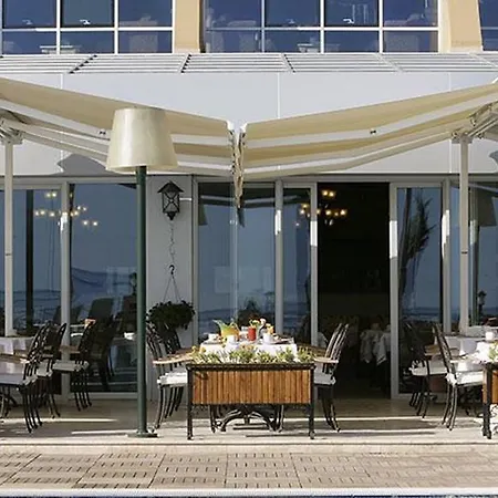 Mercure Cyprus Casino & Wellness Ayios Epiktitos