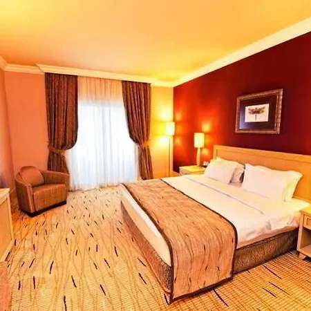 Hotel Mercure Cyprus Casino & Wellness 5*