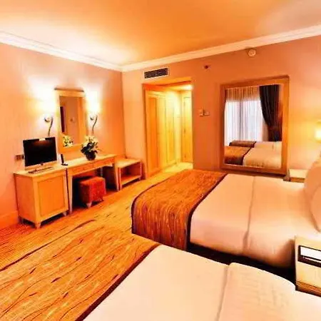 Mercure Cyprus Casino & Wellness 酒店 5*