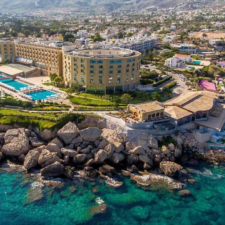 酒店 Mercure Cyprus Casino & Wellness 5*