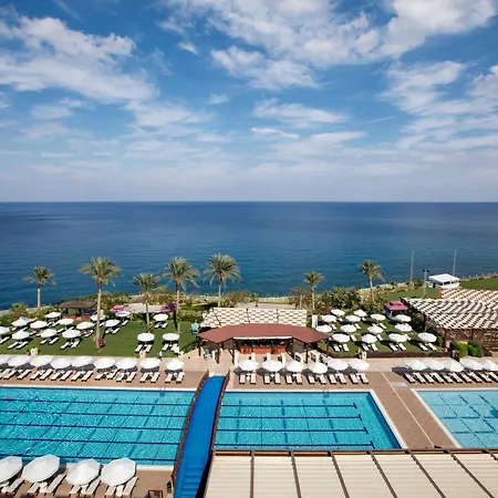 Hotel Mercure Cyprus Casino & Wellness 5*