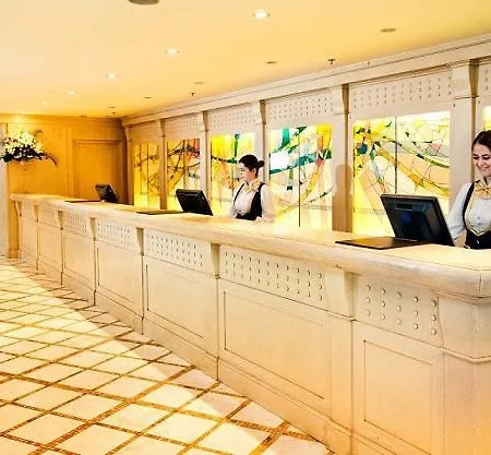 Mercure Cyprus Casino & Wellness 호텔 5*