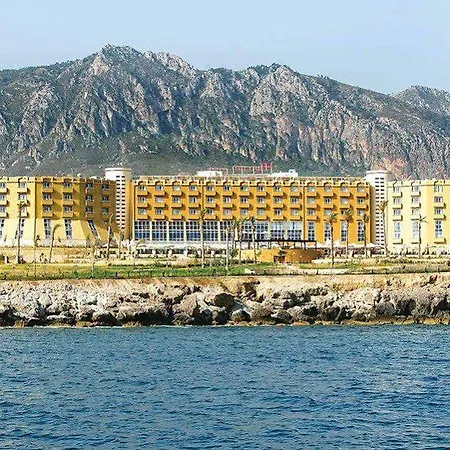 Hotel Mercure Cyprus Casino & Wellness