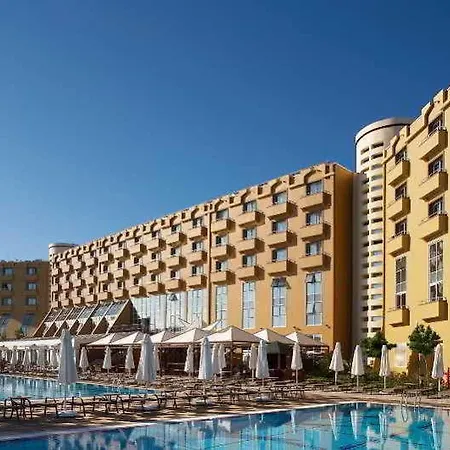 Mercure Cyprus Casino & Wellness Otel