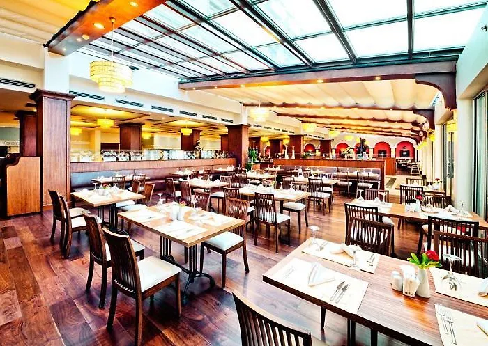 Hotel Mercure Cyprus Casino & Wellness 5*