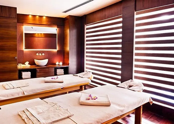 ホテル Mercure Cyprus Casino & Wellness 5*