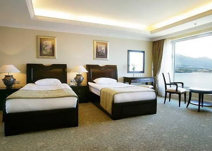 Mercure Cyprus Casino & Wellness ホテル Ayios Epiktitos