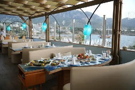 ホテル Mercure Cyprus Casino & Wellness Ayios Epiktitos