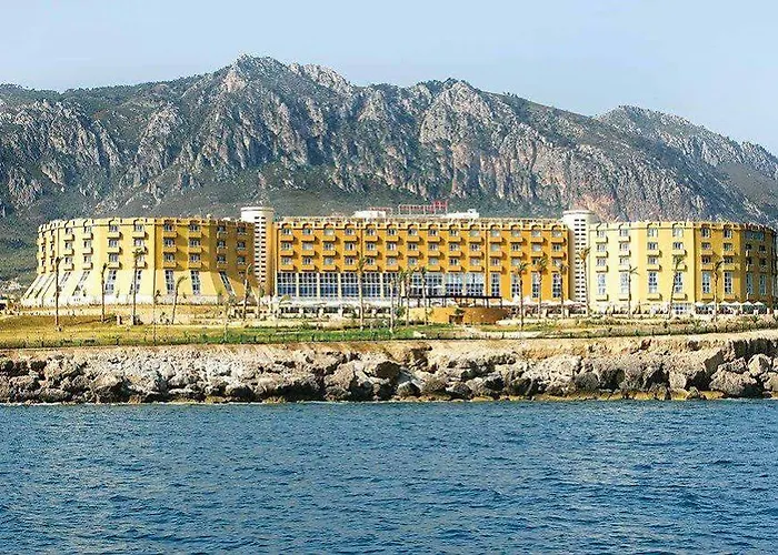 ホテル Mercure Cyprus Casino & Wellness