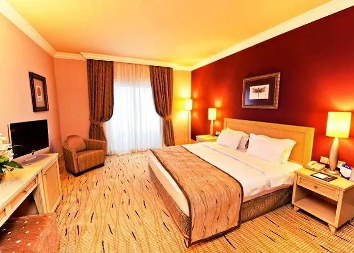 Hotel Mercure Cyprus Casino & Wellness 5*