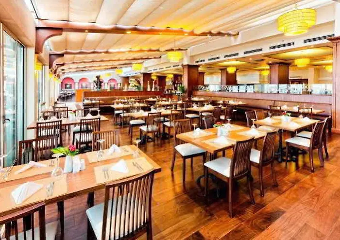 Mercure Cyprus Casino & Wellness Ayios Epiktitos