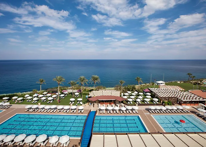 Hotel Mercure Cyprus Casino & Wellness 5*
