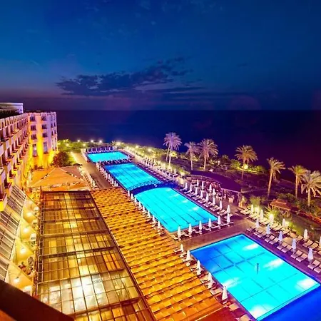 Mercure Cyprus Casino & Wellness Hotel Agios Epiktitos
